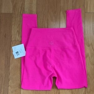 New Beyond Yoga pink glo leggings midi high waist